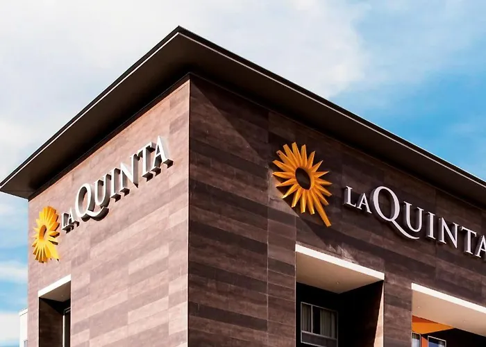 La Quinta Inn & Suites By Wyndham Sulphur Lake Charles