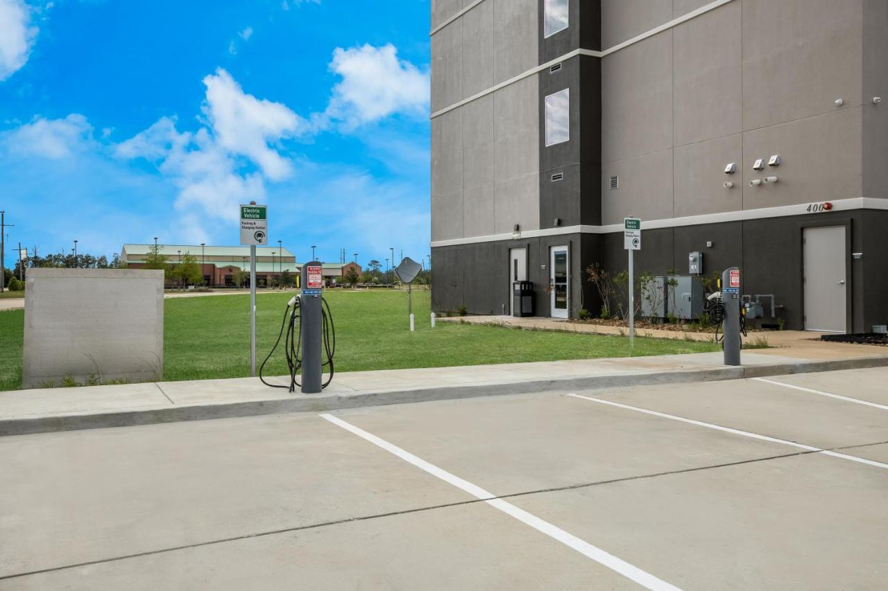La Quinta & Suites By Wyndham Sulphur
